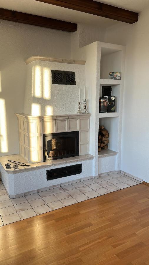 98Qm Wohnung Im Villenviertel - Voll Ausgestattet Mit Balkon Und Kamin - Wlan Gratis Wilhelmshaven Exterior photo