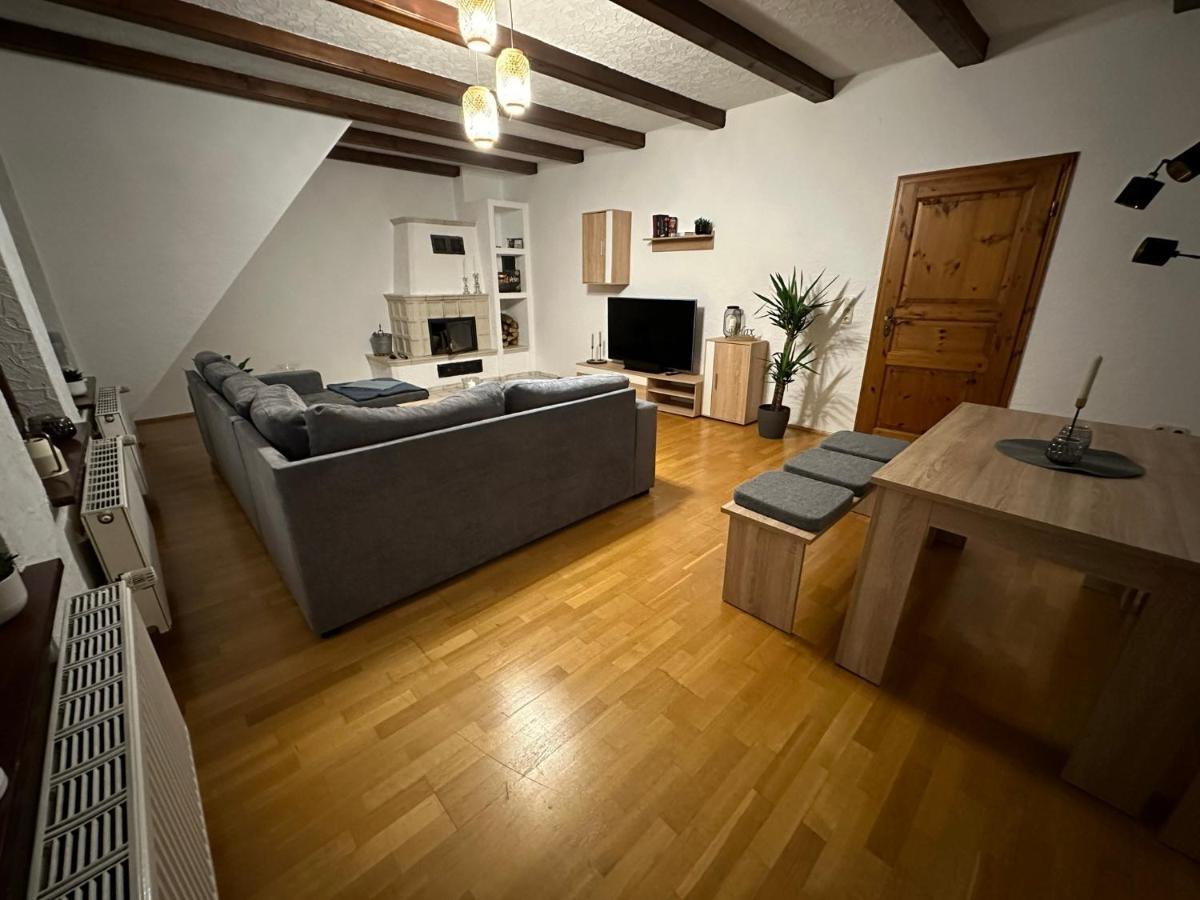 98Qm Wohnung Im Villenviertel - Voll Ausgestattet Mit Balkon Und Kamin - Wlan Gratis Wilhelmshaven Exterior photo
